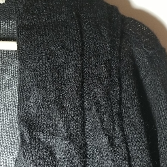 Open front cardigan with cabling detail - Picture 2 of 6